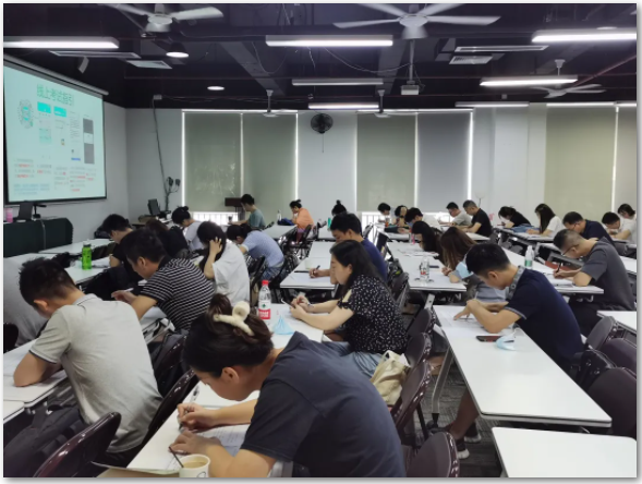 雄松华章摸底考放大招！个性化考研上岸方案一步到位~